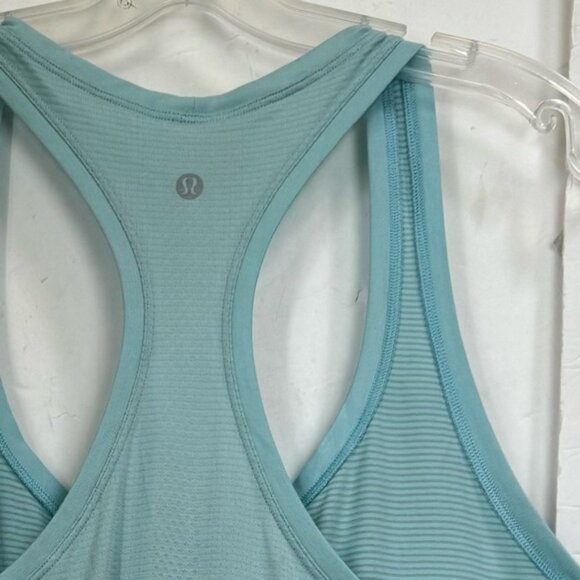 Lululemon Swiftly Tech Racerback Tank Top 2.0 Stretch 2022 Race Run Light Blue - Picture 8 of 11